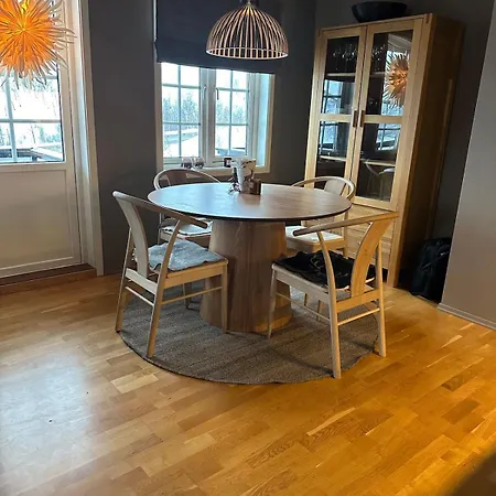 I 1 Etg Roldal * Horre